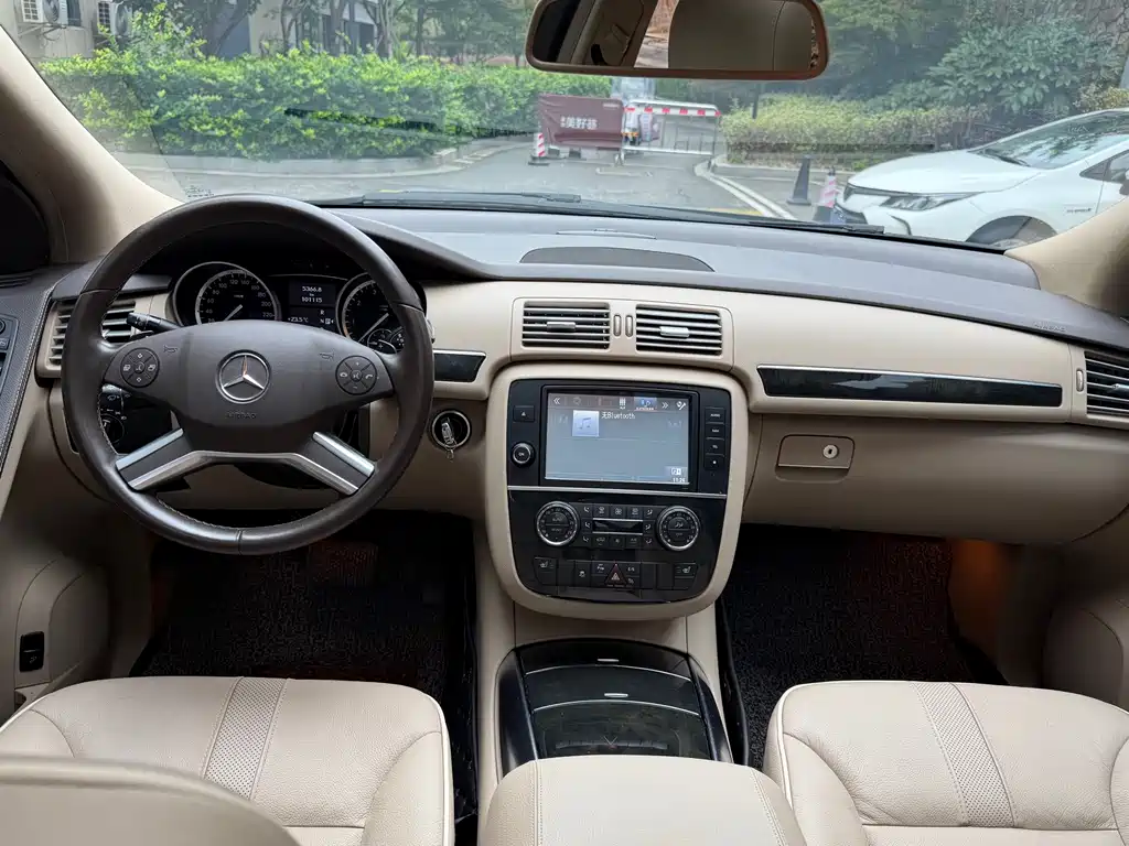 Mercedes-Benz R-Class — миниатюра 6