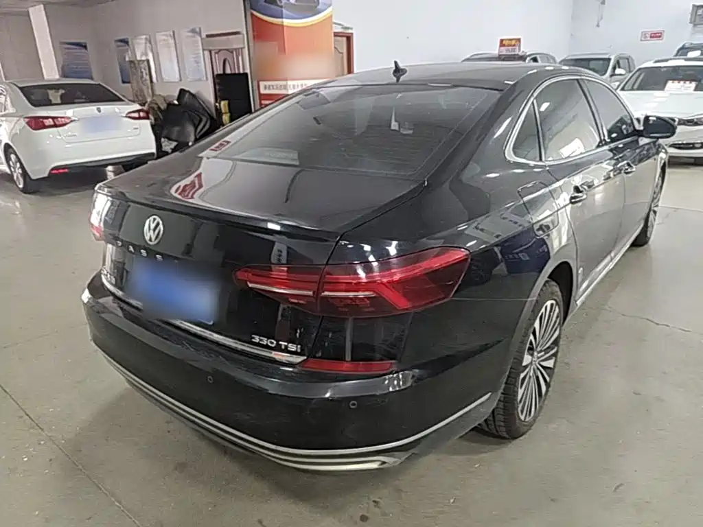 Volkswagen Passat — миниатюра 7