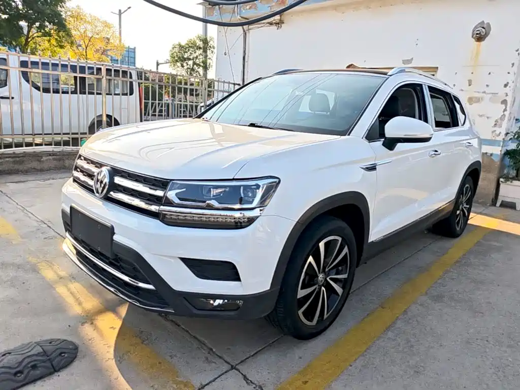Volkswagen Tharu — миниатюра 2