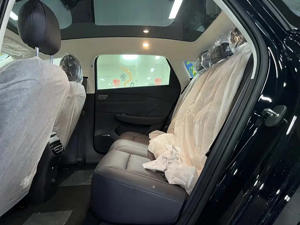 Hongqi Hongqi Tiangong 05 — миниатюра 6