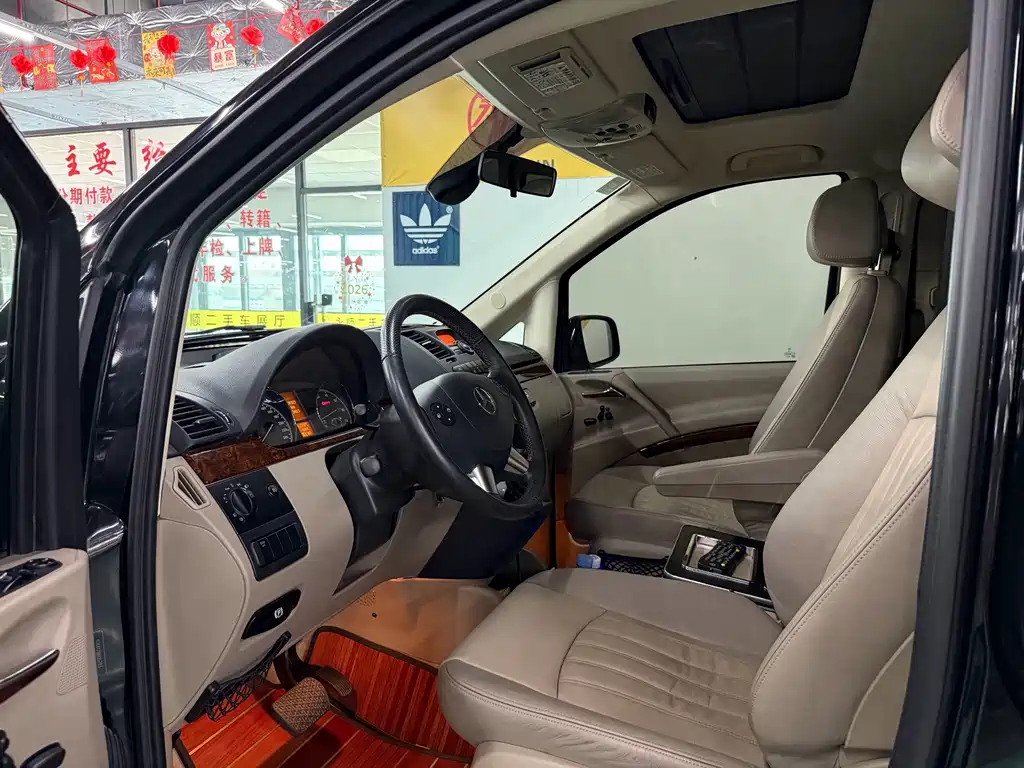 Mercedes-Benz Viano — миниатюра 4