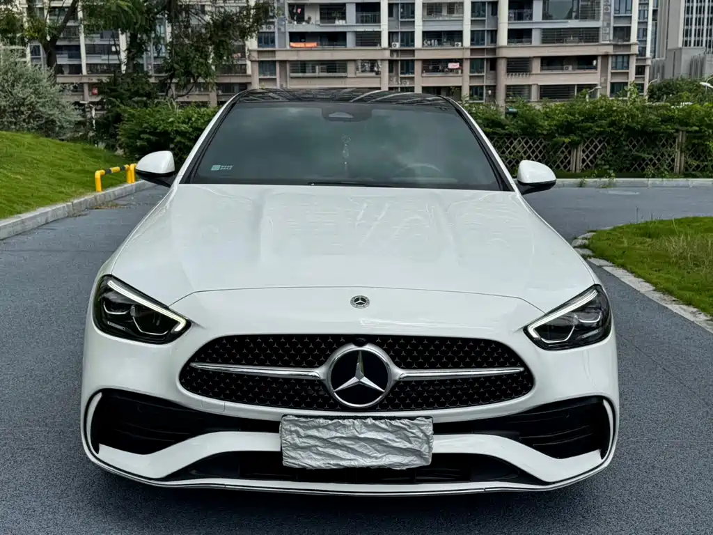 Mercedes-Benz C-Class — миниатюра 2