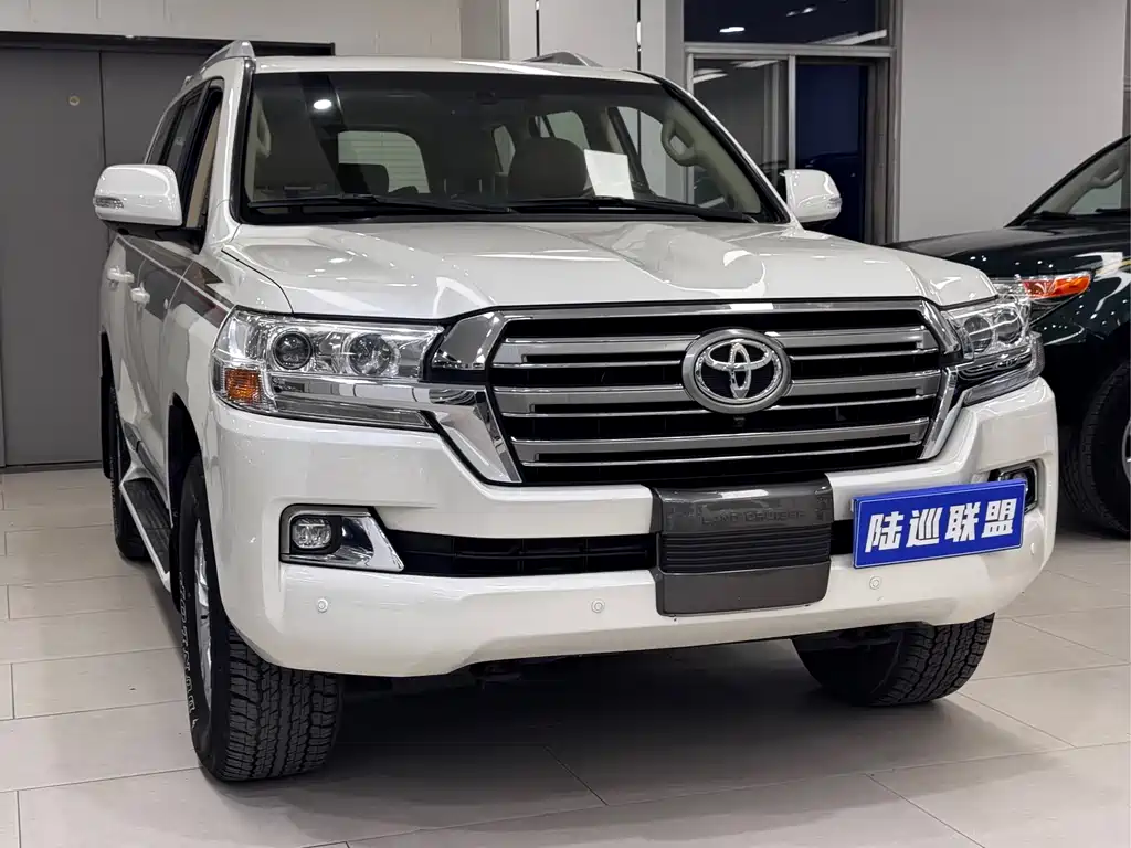 Toyota Land Cruiser 2017 4.6L