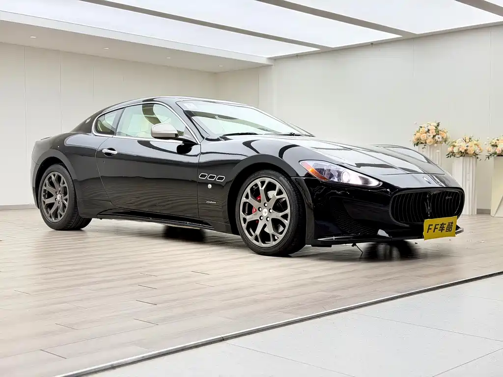 Maserati GranTurismo 2007 4.2L Standard
