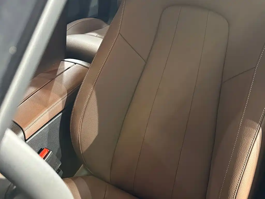 Mercedes-Benz EQB — миниатюра 15