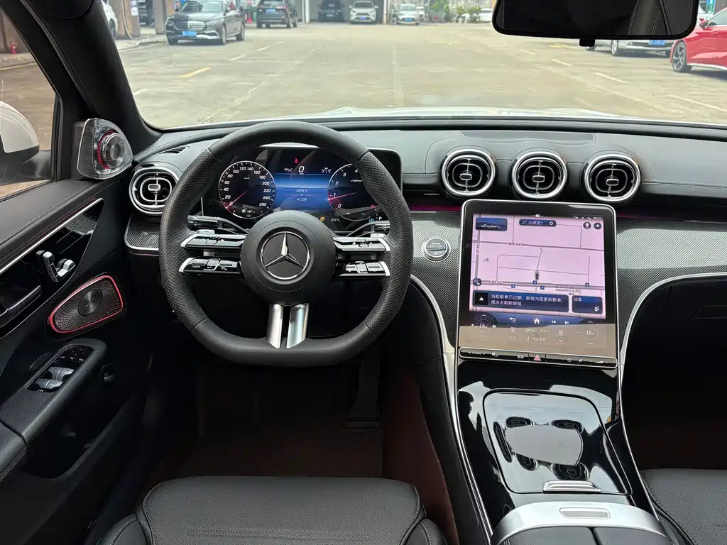 Mercedes-Benz C-Class — миниатюра 7