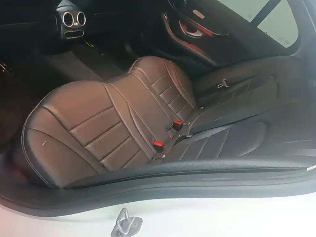 Mercedes-Benz C-Class — миниатюра 17