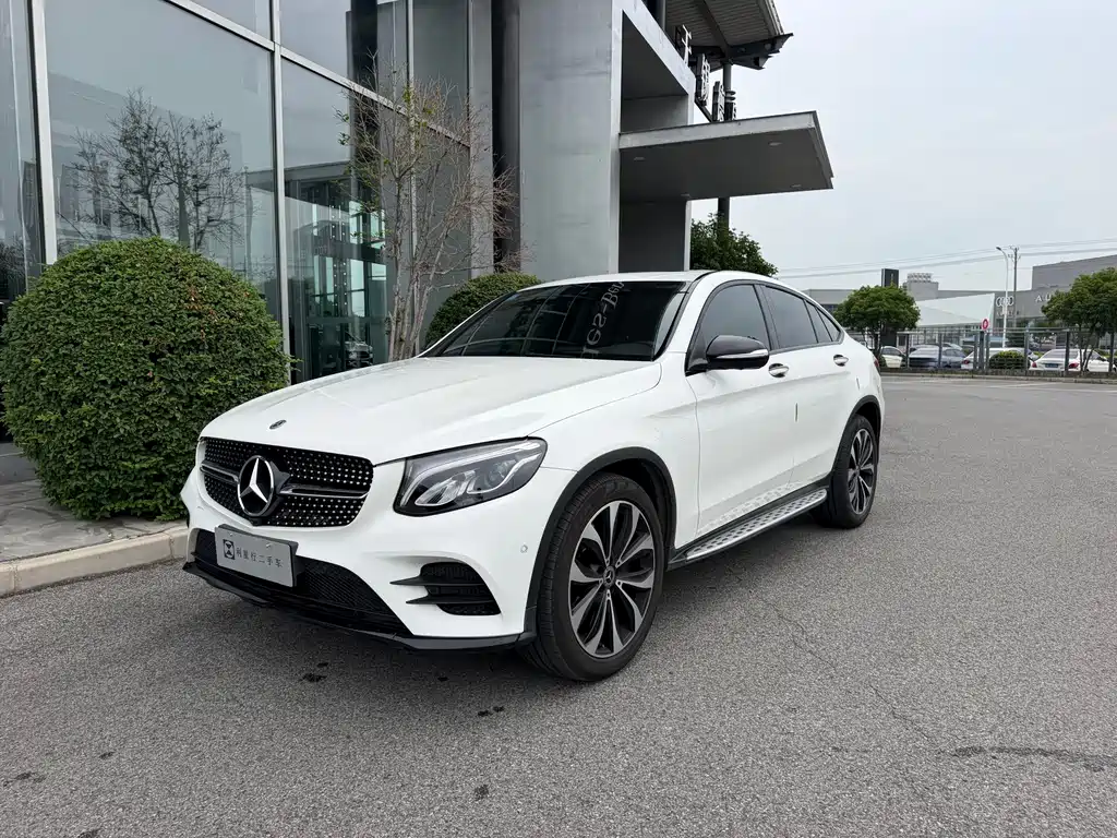 Mercedes-Benz GLC 2019 GLC 260 4MATIC SUV