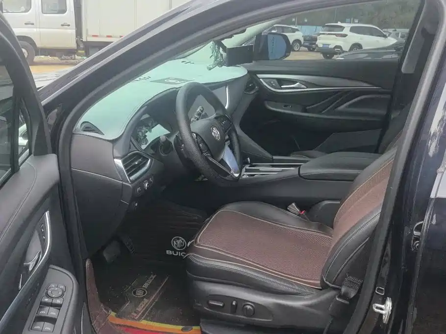 Buick Enclave — миниатюра 8