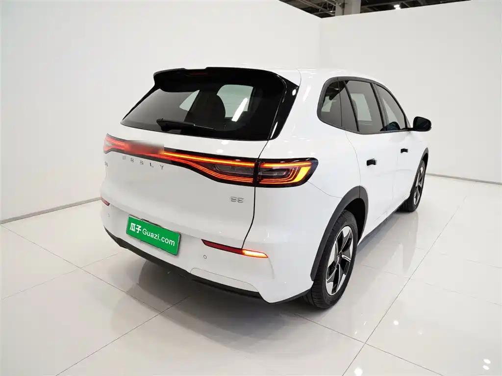Geely Galaxy Galaxy E5 E5 2026 530km