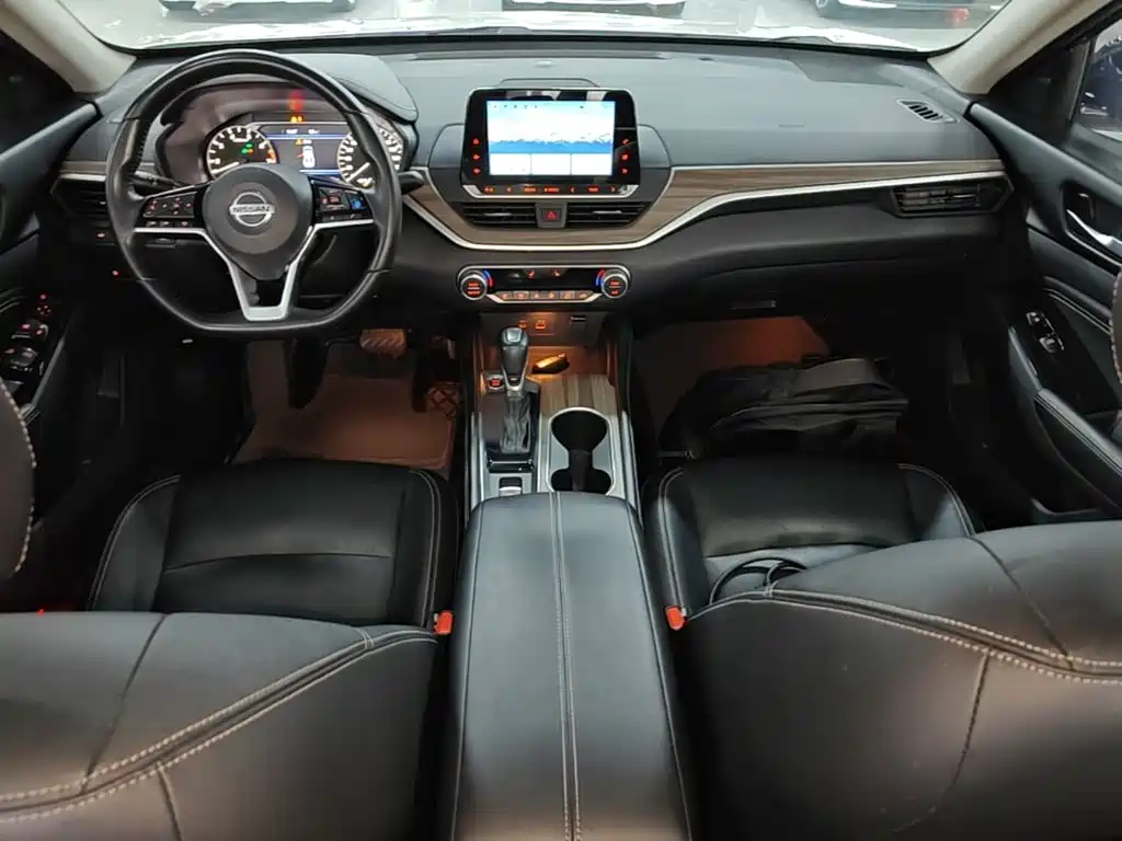 Nissan Teana — миниатюра 10