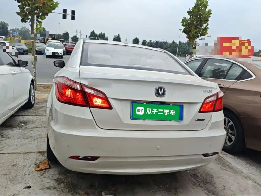 Changan Eado — миниатюра 6