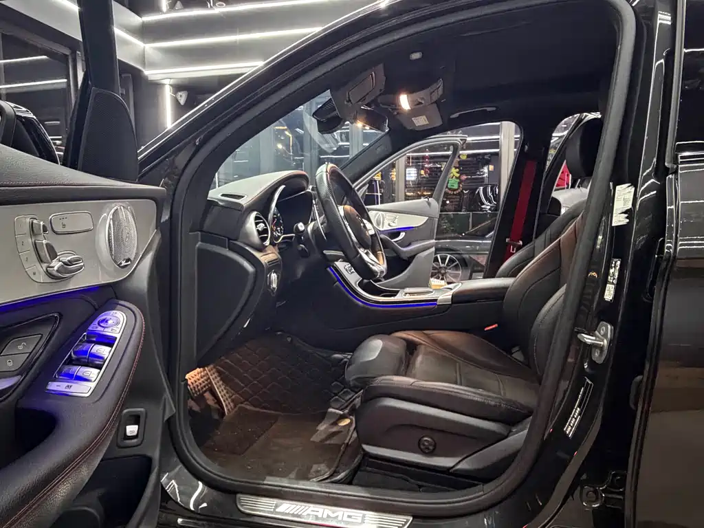 MERCEDES-BENZ GLC AMG