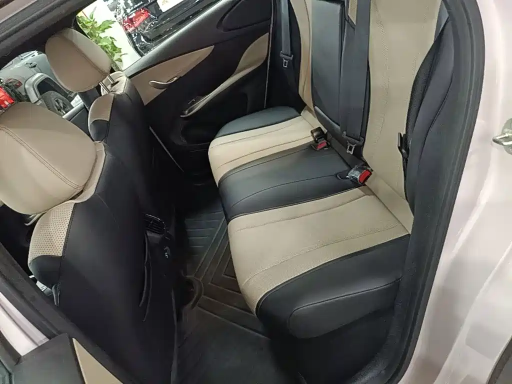 BYD Dolphin — миниатюра 17