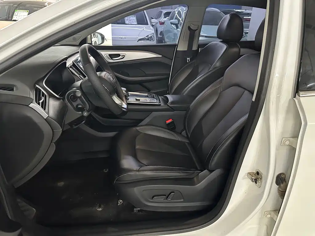 Roewe Feifan ER6 — миниатюра 8