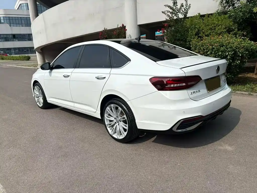 Volkswagen Lavida — миниатюра 9