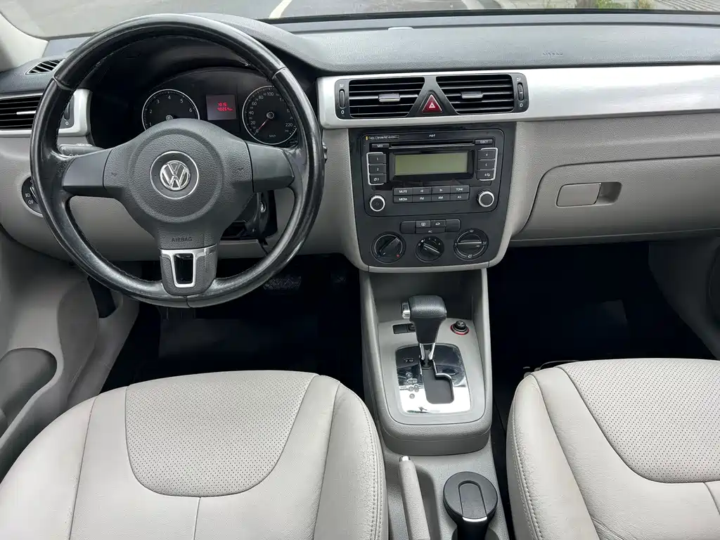Volkswagen Bora — миниатюра 9