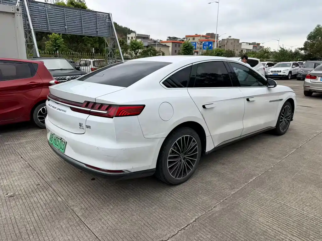 BYD Han — миниатюра 8