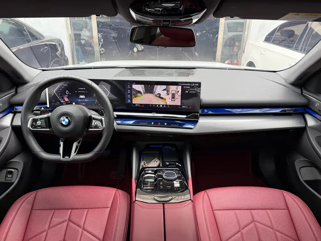 BMW 5 Series — миниатюра 12