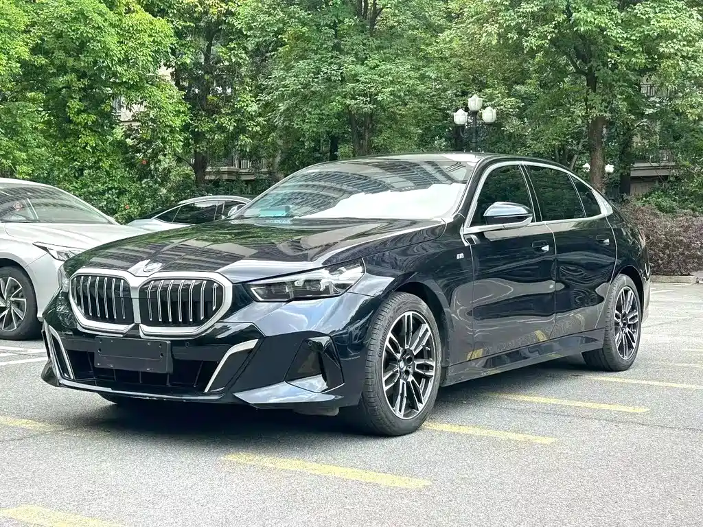 BMW 5 Series 2024