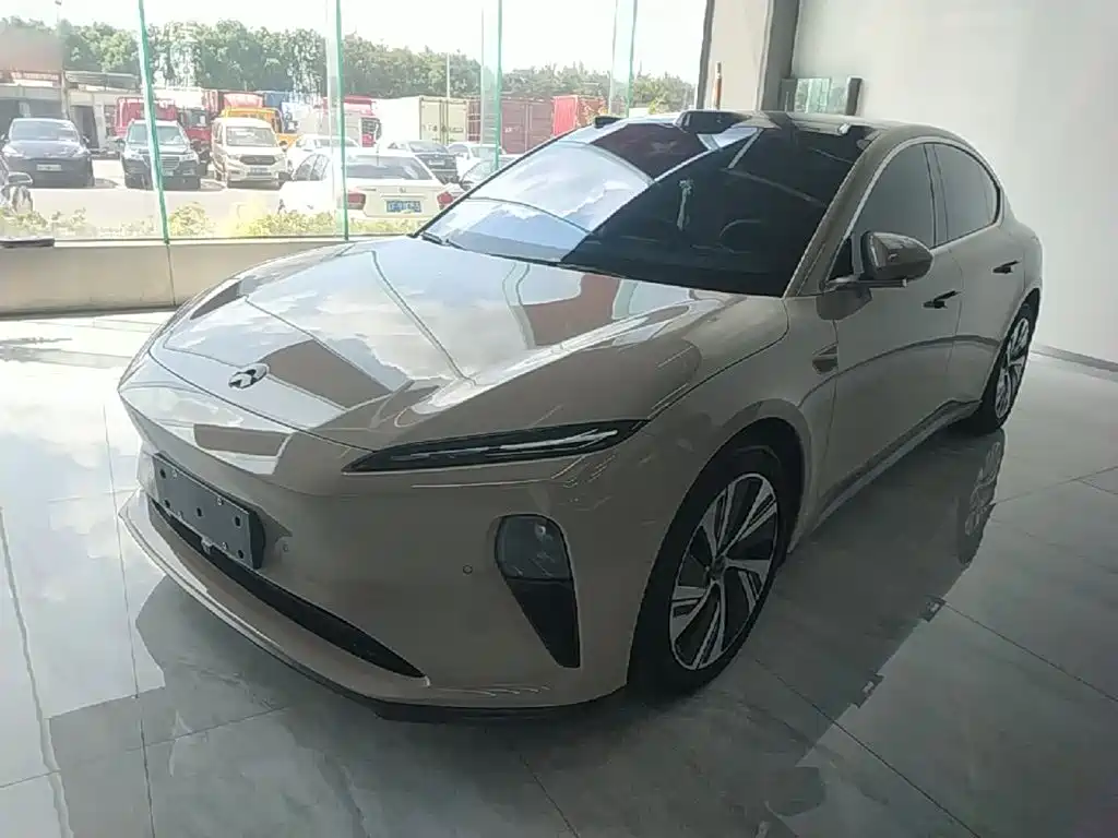 NIO ET5 — миниатюра 2