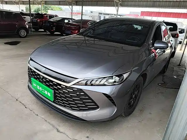 2025 BYD Qin