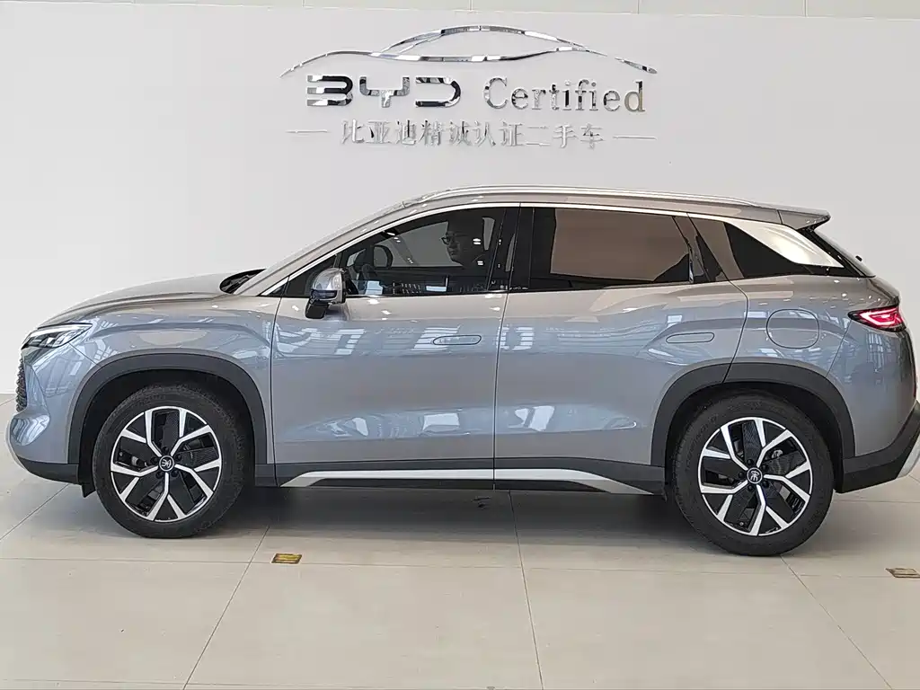 BYD L DM-i — миниатюра 3