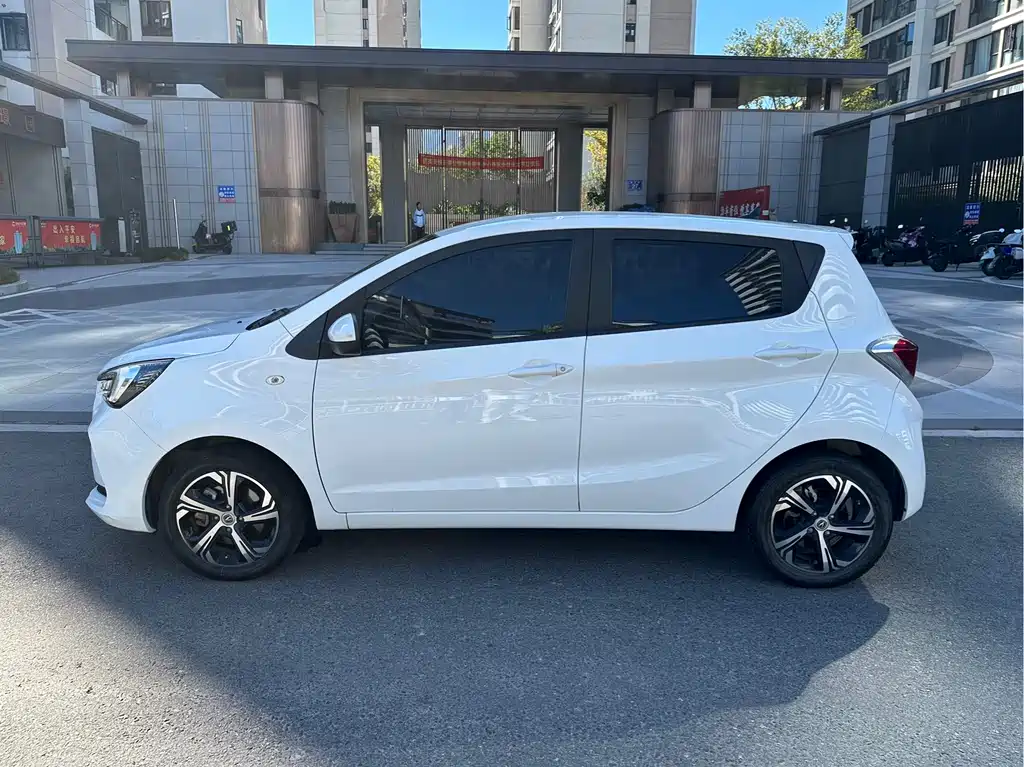 Changan Benben E-Star — миниатюра 3