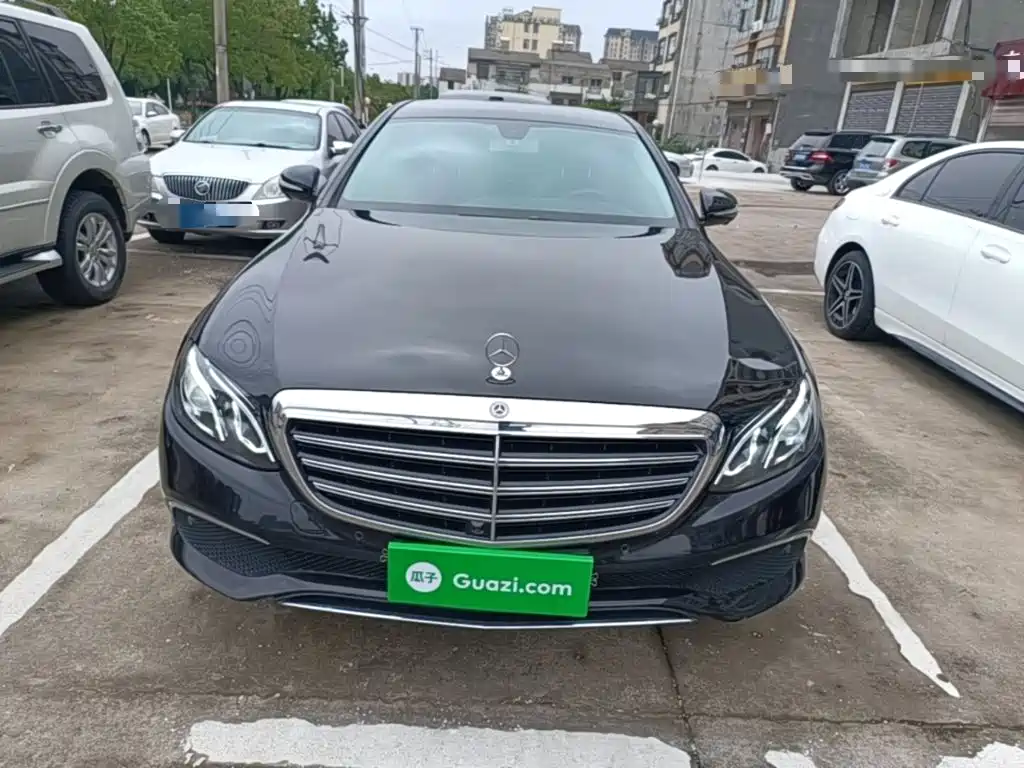 Mercedes-Benz E-Class — миниатюра 3