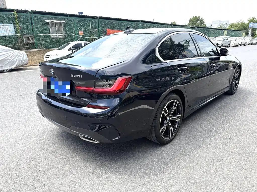 BMW 3 Series — миниатюра 5