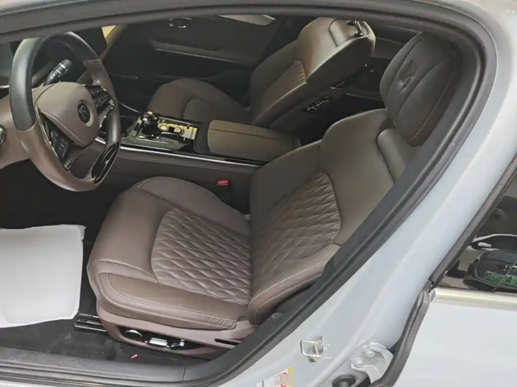 BYD Han — миниатюра 15