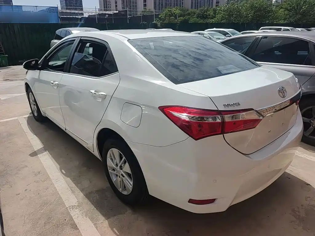 Toyota Corolla — миниатюра 5