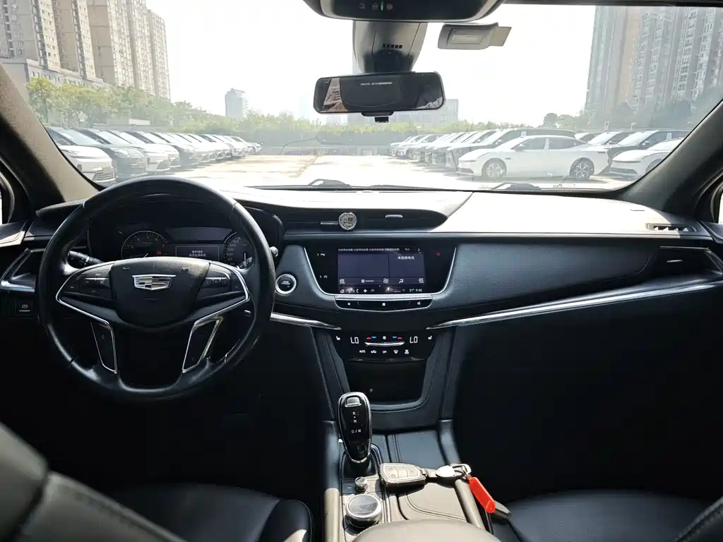 Cadillac XT5 — миниатюра 6