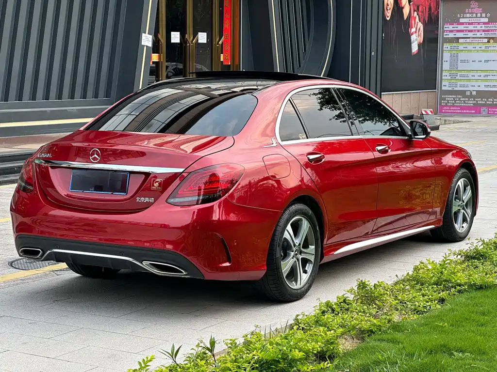 Mercedes-Benz C-Class — миниатюра 10