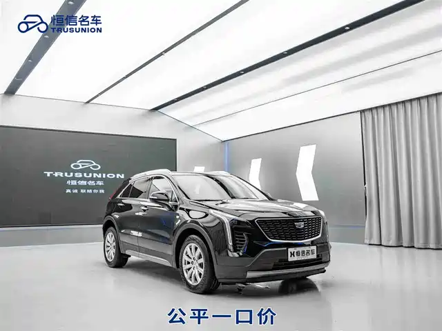 CADILLAC XT4