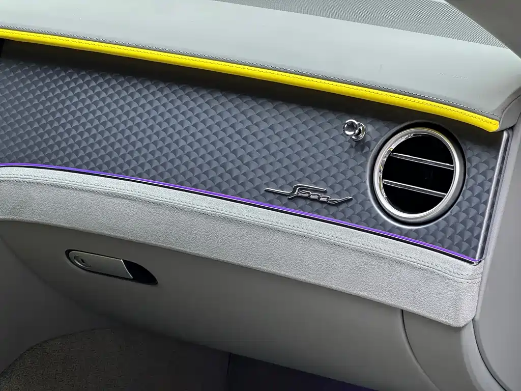 Bentley Continental PHEV — миниатюра 35