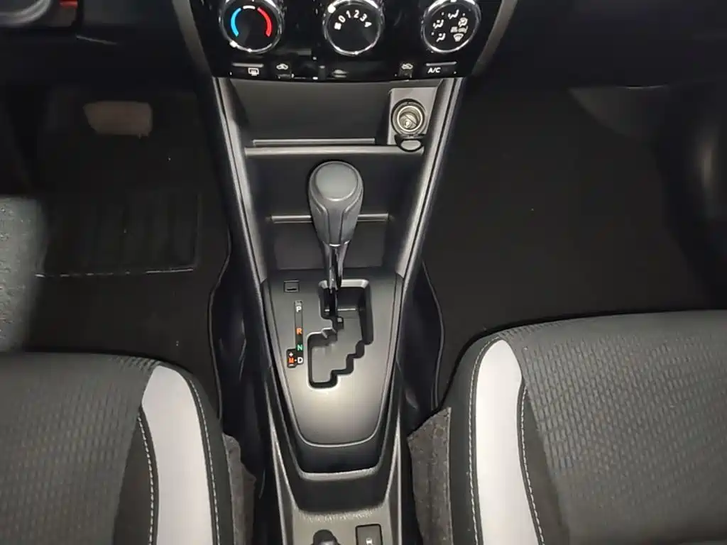 Toyota Yaris L — миниатюра 14