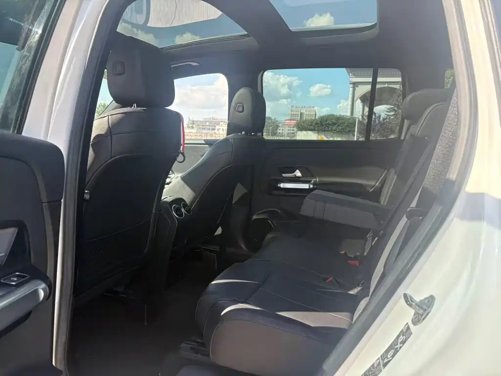 Mercedes-Benz GLB — миниатюра 5