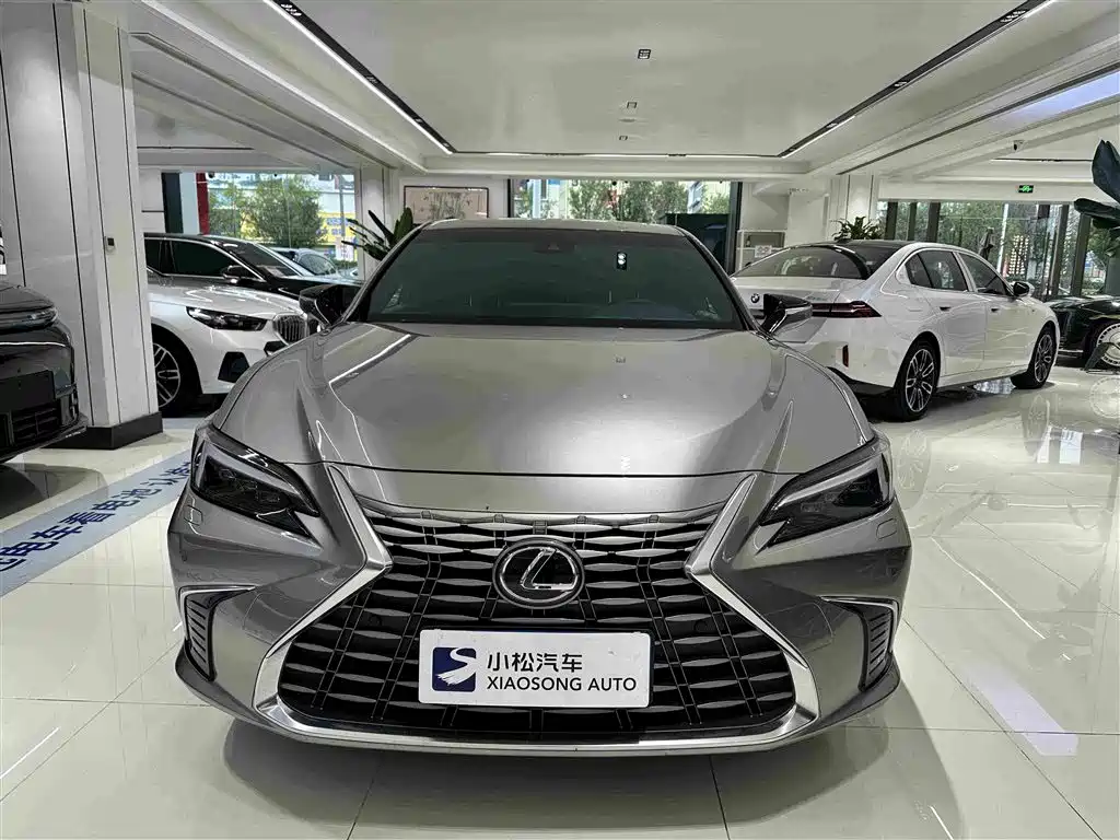 Lexus ES — миниатюра 2