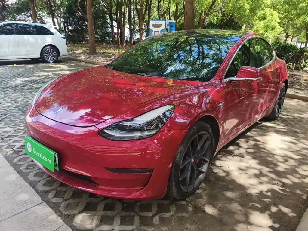 Tesla Model 3 — миниатюра 2