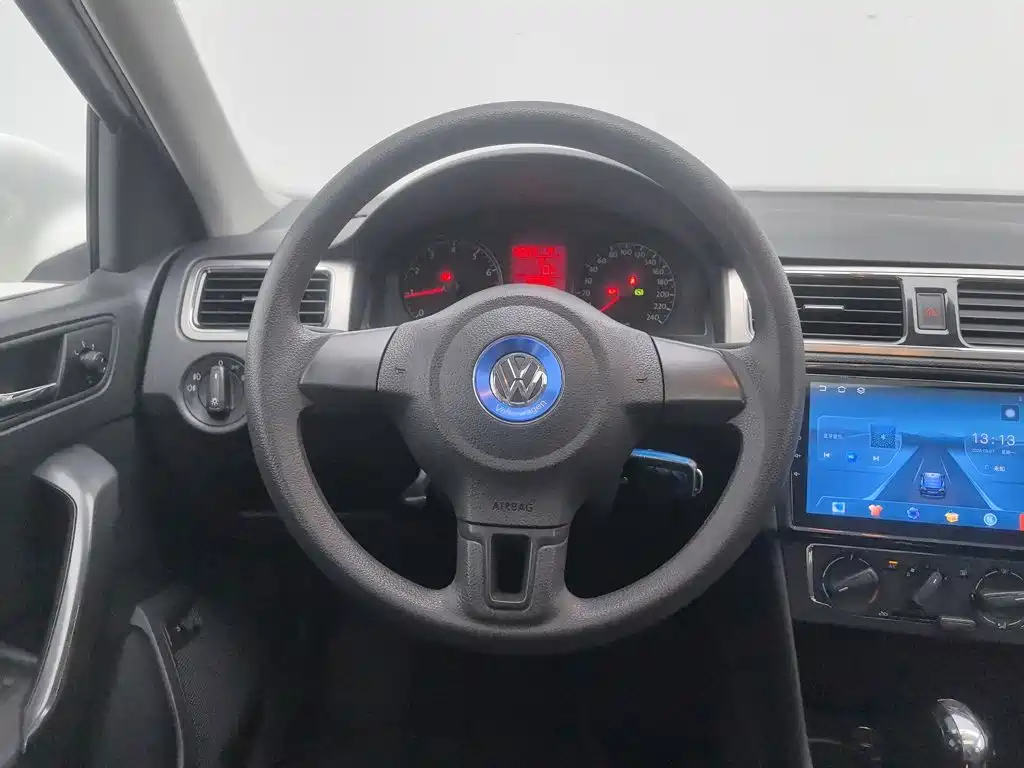Volkswagen Santana — миниатюра 11