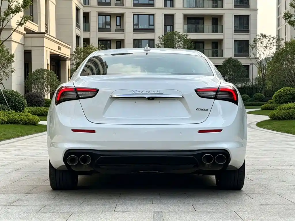 Maserati Ghibli — миниатюра 8