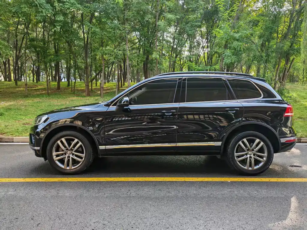 Volkswagen Touareg — миниатюра 3