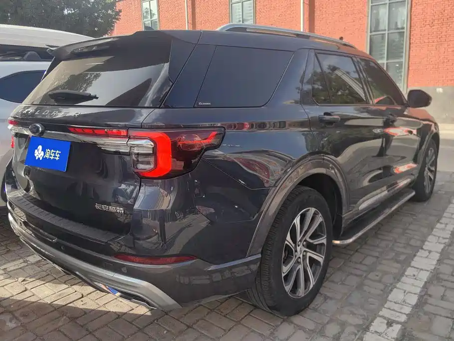 Ford Explorer — миниатюра 3