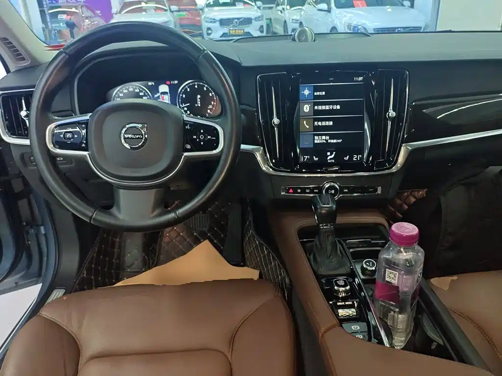Volvo S90 2018 T4