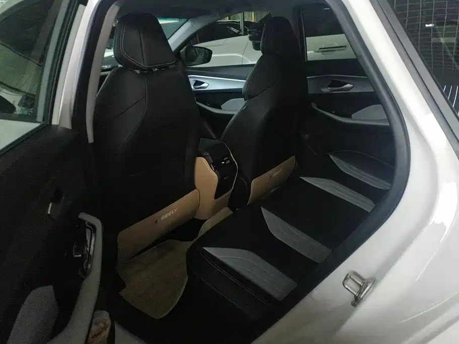 Geely Binrui — миниатюра 11