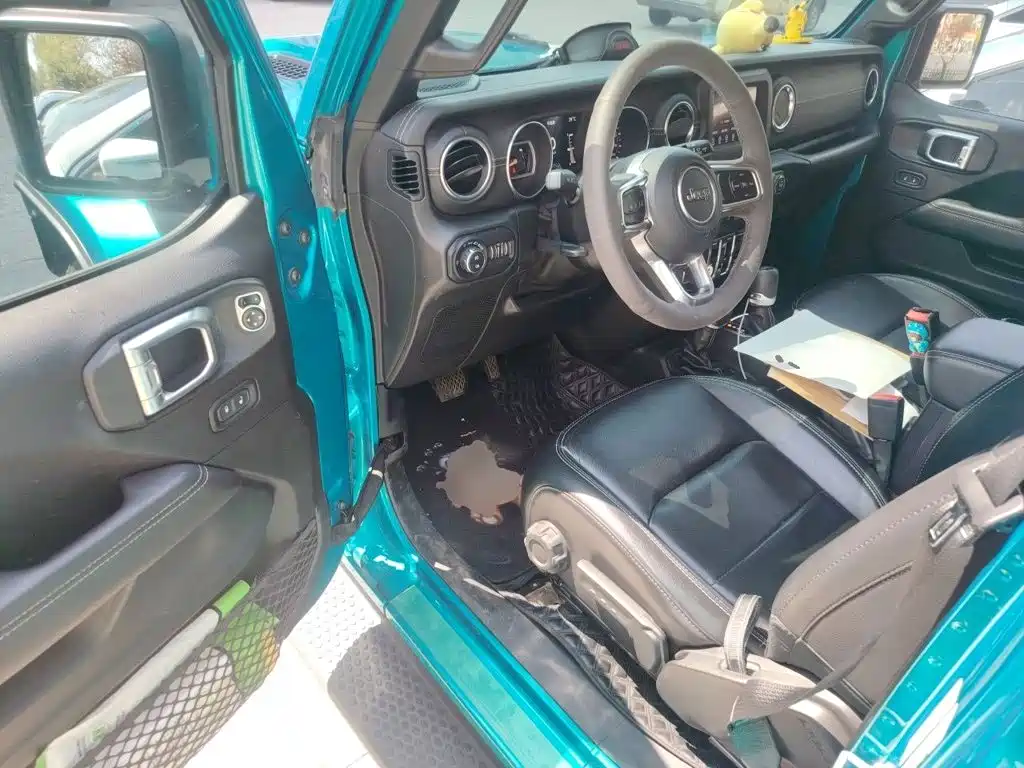 Jeep Wrangler — миниатюра 12