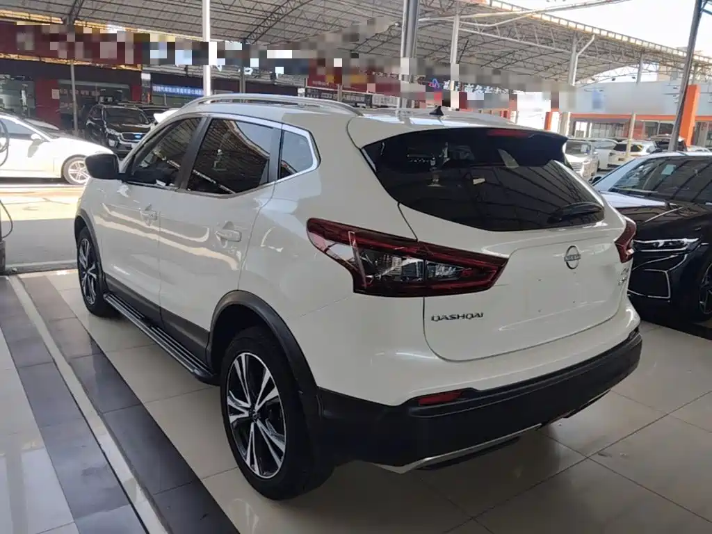Nissan Qashqai — миниатюра 5