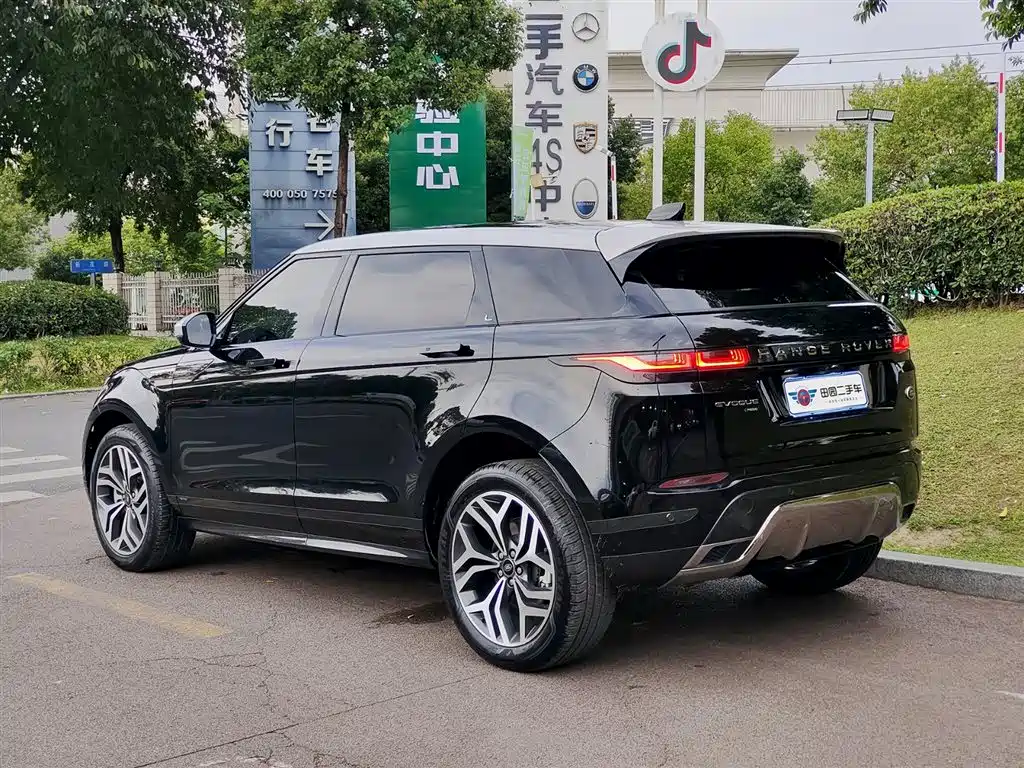 Land Rover Range Rover Evoque 2022 L 249PS R-Dynamic Luxury
