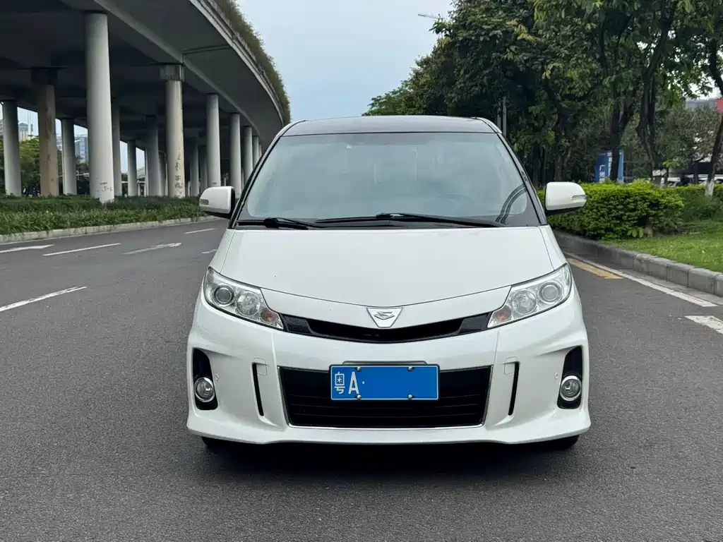 Toyota Previa 2018 2.4L Luxury